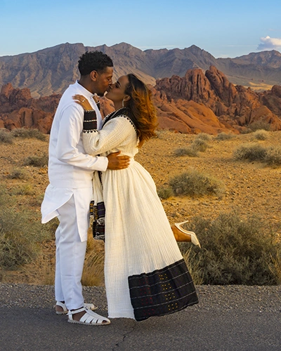 Couple portrait at Valley of Fire red rocks